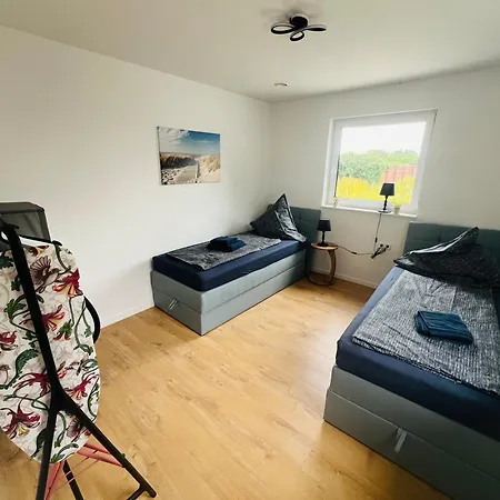 6 L 12 Beds L 12 L Parking L Wifi
